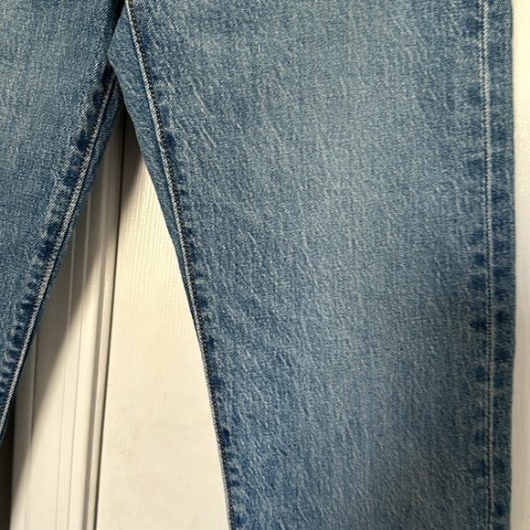 Levi's Wedgie Icon Fit Jeans - Picture 6 of 9